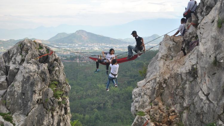 5 Tempat Wisata Ekstrem di Jawa ini Cocok Buat Kamu yang Suka Memacu Adrenalin. Berani Coba?