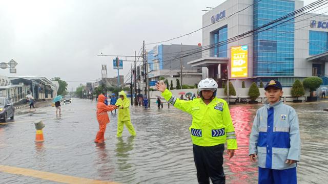 Begini Kondisi Jakarta Awal Tahun 2020 Setelah Semalaman Hujan!