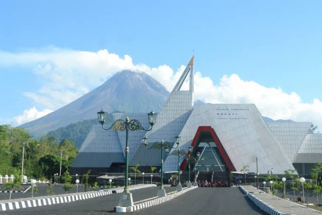 Berwisata sambil belajar