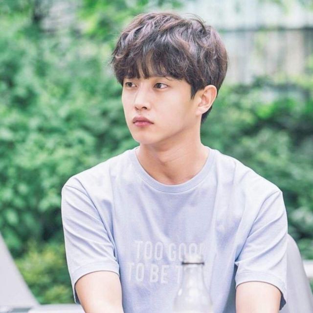 Kim min suk