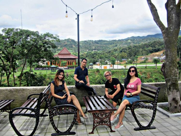 pelangi cafe & resto sentul bogor