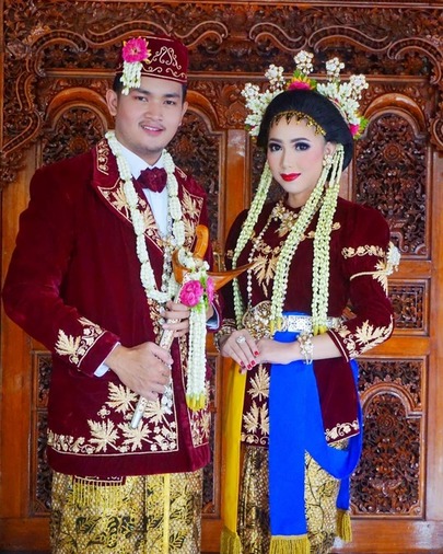 Pengantin Pemalang Sintren / MUA : @rnajwa