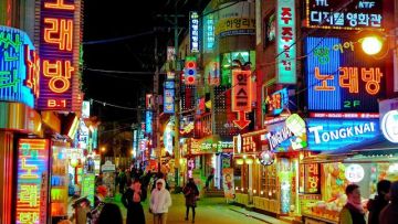 Menikmati Malam di Itaewon, Kawasan Mahal di Korea yang Populer karena Serial ‘Itaewon Class’