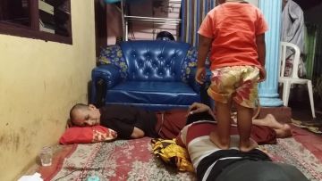 7 Siasat yang Dilakukan Anak Kecil Demi Dapat Uang Jajan Tambahan. Nggak Pernah Kehabisan Akal