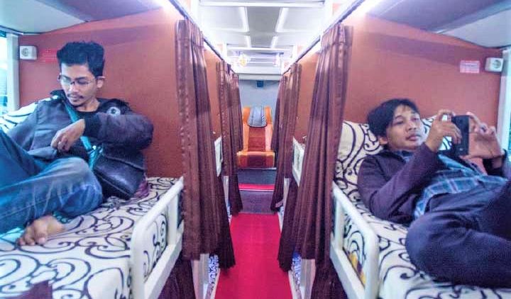 Yuk Cobain Sleeper Bus, Layanan Bus Premium dengan Tempat Tidur. Udah Ada di Indonesia!