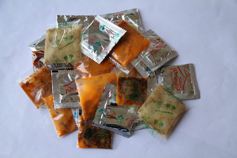 bumbu mie instan sachet