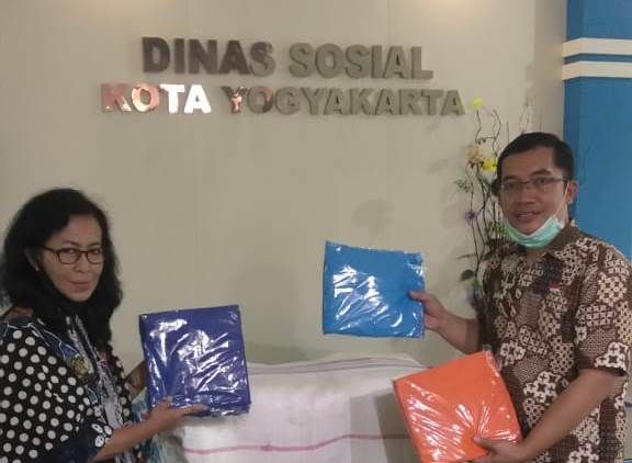 #PelukJauh Tenaga Medis, XM Global Donasikan APD ke Rumah Sakit dan Dinsos Yogyakarta