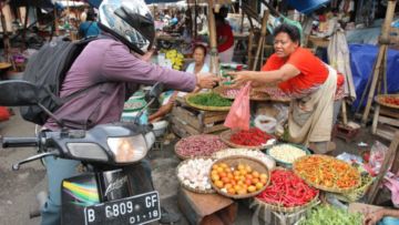 Hal-Hal Mendebarkan yang Dirasakan Cowok Setiap Pergi Belanja ke Pasar. Ujian Hidup!