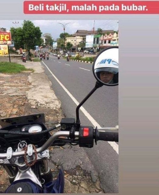 Viral Video Cowok Berseragam Pamer Senjata, Warganet: Percuma Gagah Kalau Nggak Bisa Kayak Gini~