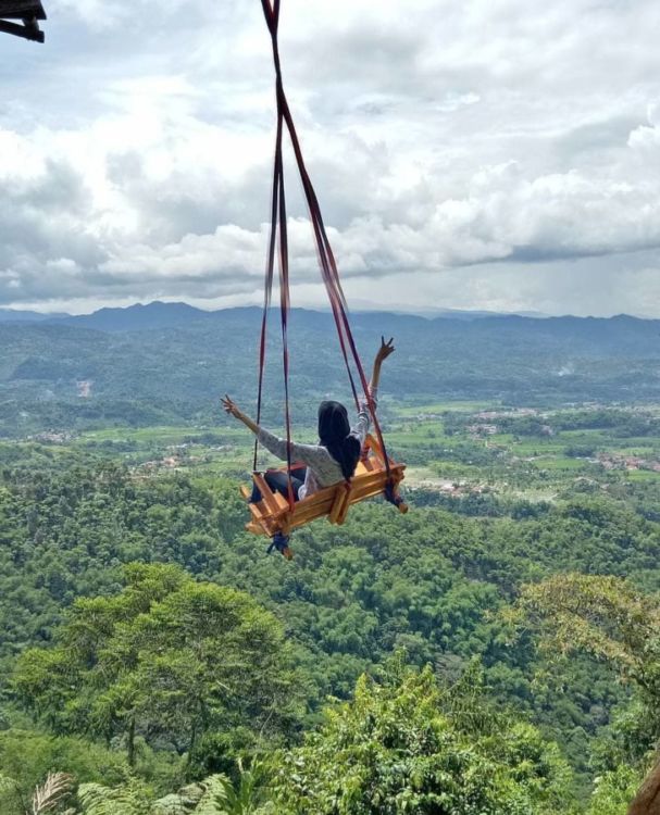 Puncak Mustika Manik