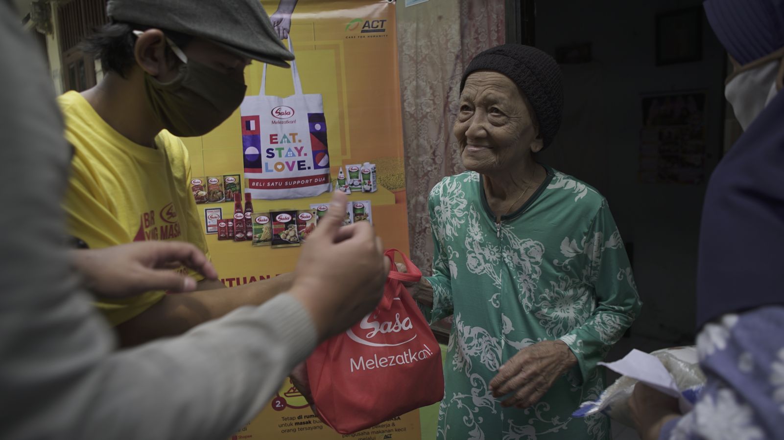 Lewat Kampanye #EatStayLove, PT Sasa Inti Ajak Masyarakat Berbagi Kebaikan di Tengah Pandemi