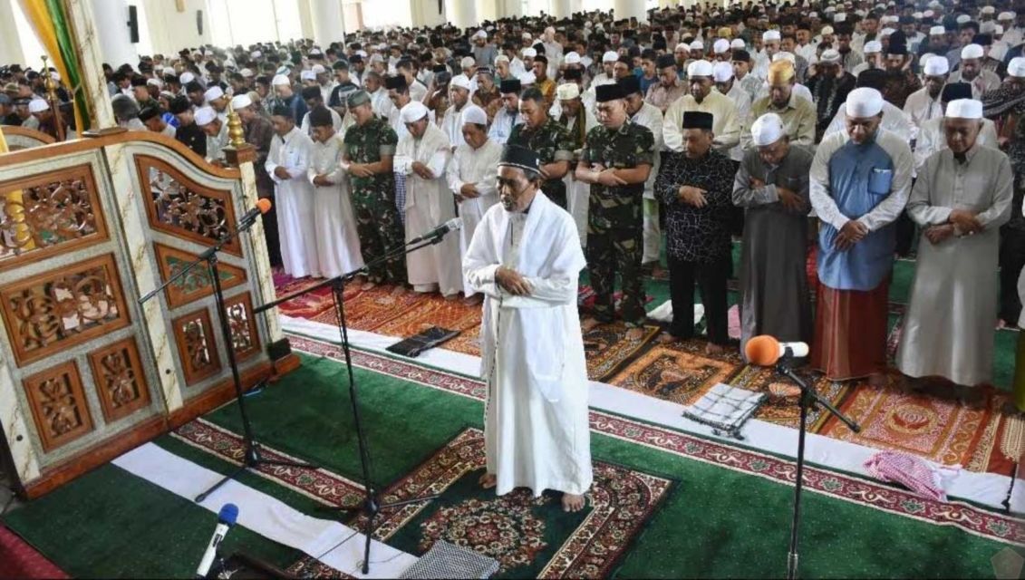 6 Macam Sifat Orang Dilihat dari Kebiasaannya Saat Salat Jamaah. Kamu Masuk yang Mana nih?