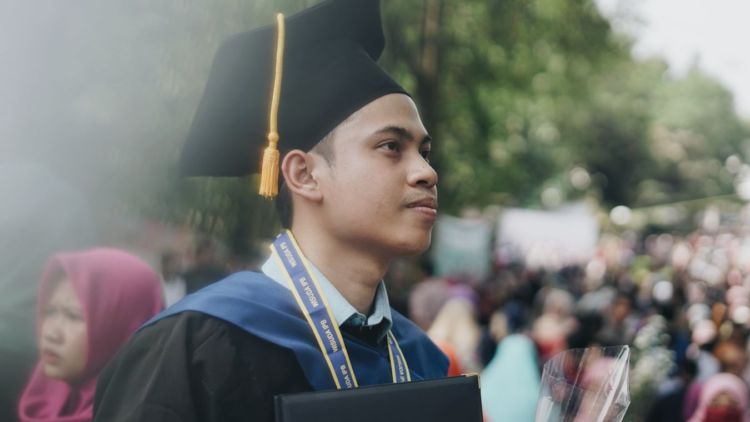 Curhatan Seorang Fresh Graduate: Ingin Cepet Merasakan Dunia Kerja, tapi Apa Daya Gegara Corona