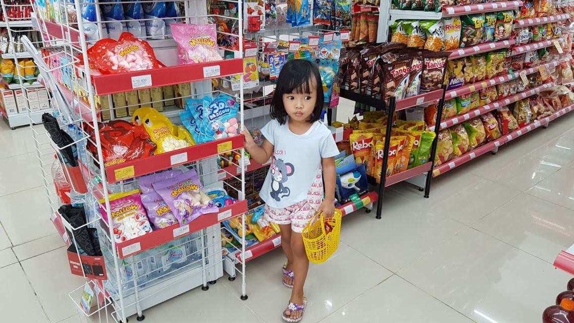 Kejadian Konyol di Depan Kasir Minimarket Setiap Belanja Ngajak Adik. Nggak Lagi-Lagi deh :(