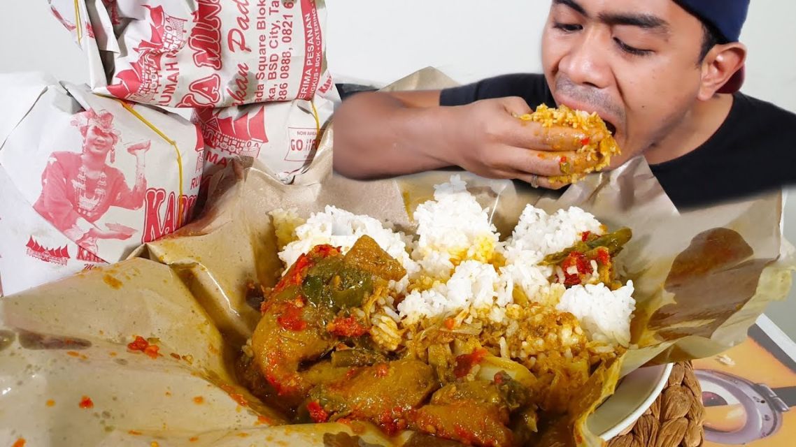 4 Alasan ini Bantu Jelaskan Kenapa Porsi Nasi Padang Lebih Banyak Kalau Dibungkus. Oh, Jadi Gitchu