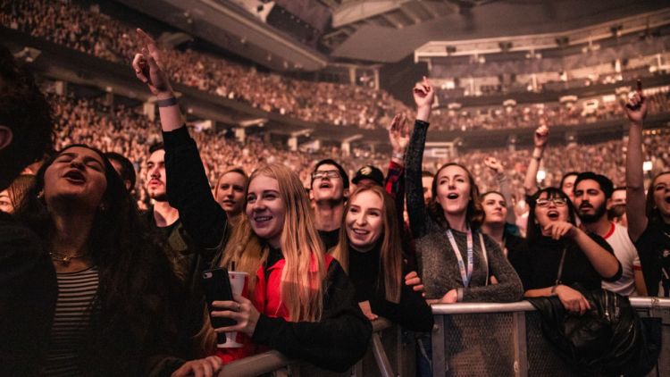 5 Tradisi Nonton Konser yang Pasti Dikangenin Saat Pandemi