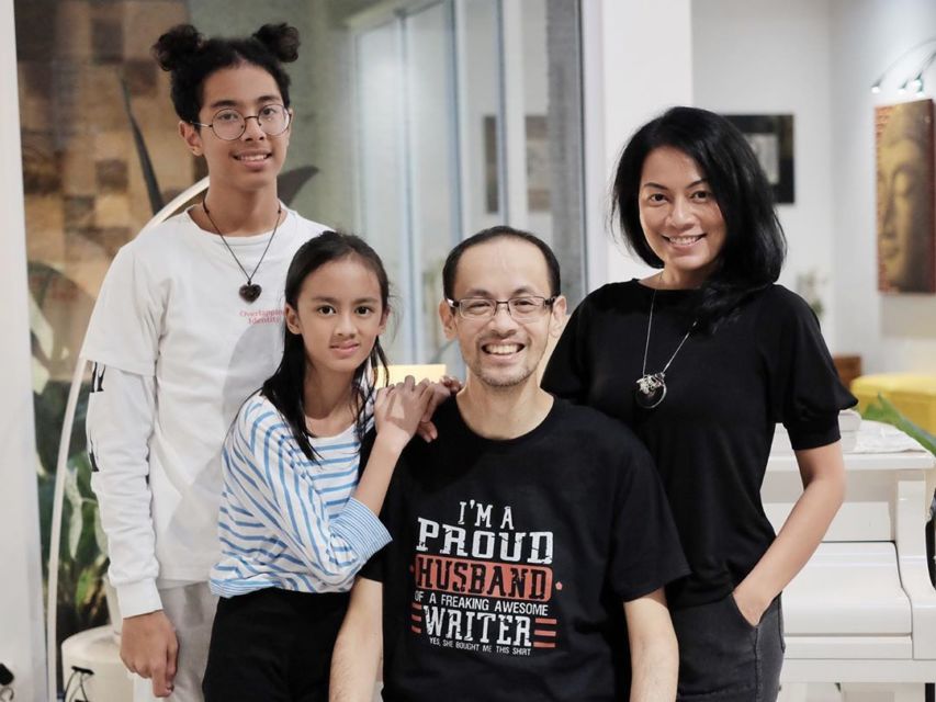 10 Artis yang Mendapat Pujian Warganet Karena Cara Parenting Mereka. Senang Lihatnya!