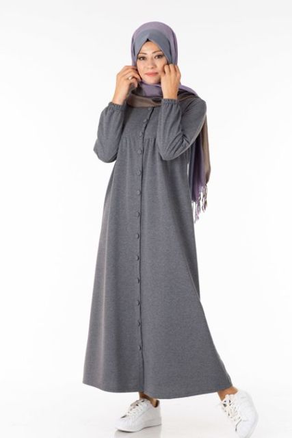 model tunik