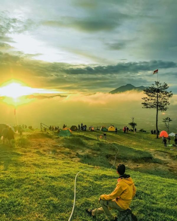 Efek Viral Ratusan Pendaki Berkemah Saat PSBB, Bukit Alas Bandawasa di Bogor Kini Ditutup Total