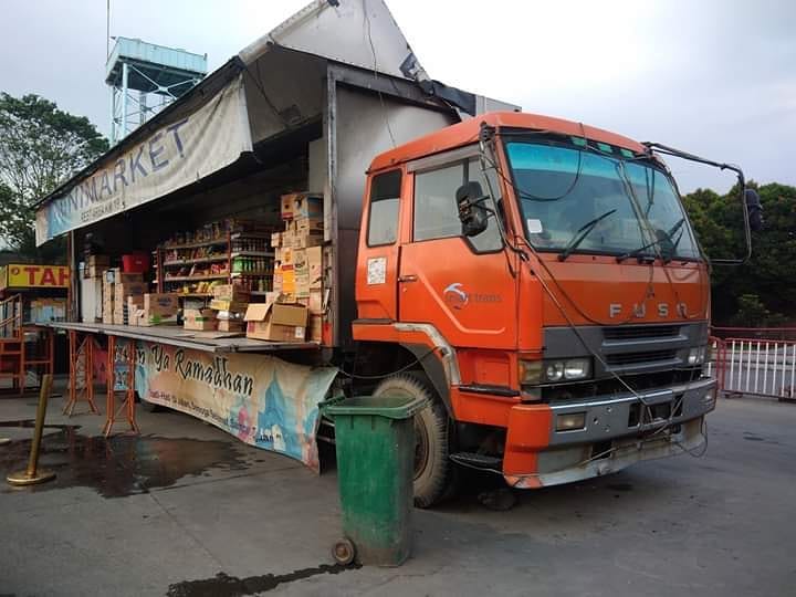 11 Fungsi Kocak Mobil yang Belum Banyak Orang Tahu. Biar Nggak Cuma Dipakai buat Jalan-Jalan Aja~