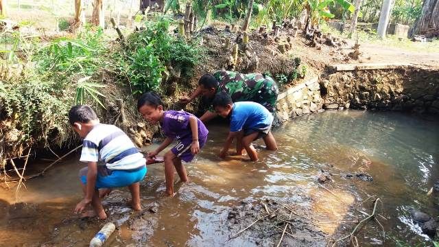 Momen Disuruh Tidur Siang Saat Kecil Adalah Masa Paling Menyebalkan. Ini Alasannya~