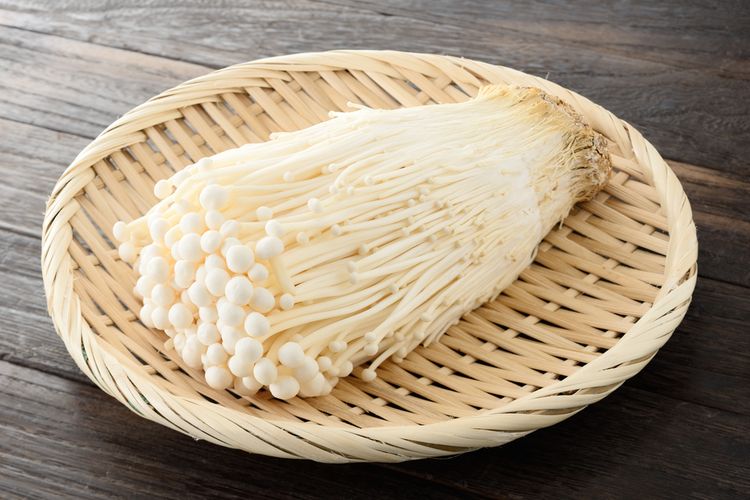 Mengandung Bakteri Berbahaya, Jamur Enoki Asal Korea Selatan Ditarik. Bukan Cuma di Indonesia Aja