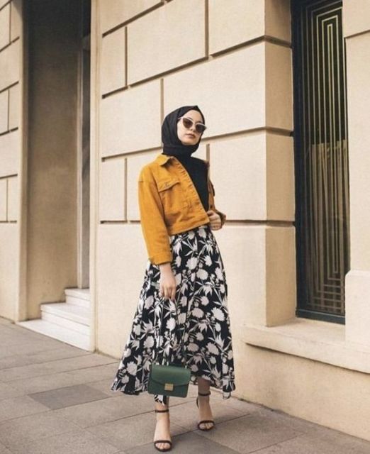 9 Motif Rok Hijabers Terkece yang Lagi Hits di Instagram. Cocok Buat yang Suka Tampil Unik!