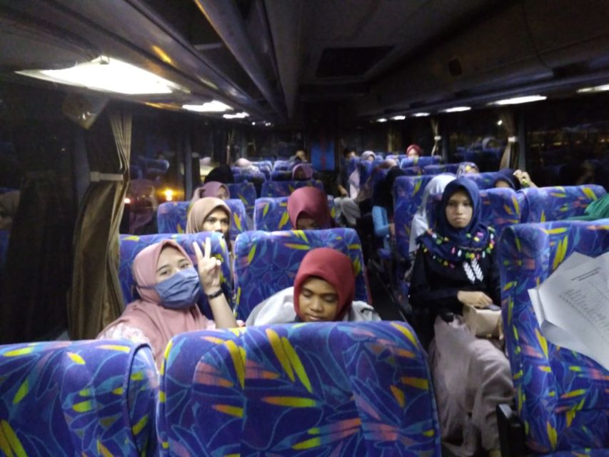 Inilah 4 Tipe Anak Sekolahan Dilihat dari Posisi Duduknya di Bus Saat Perjalanan Study Tour