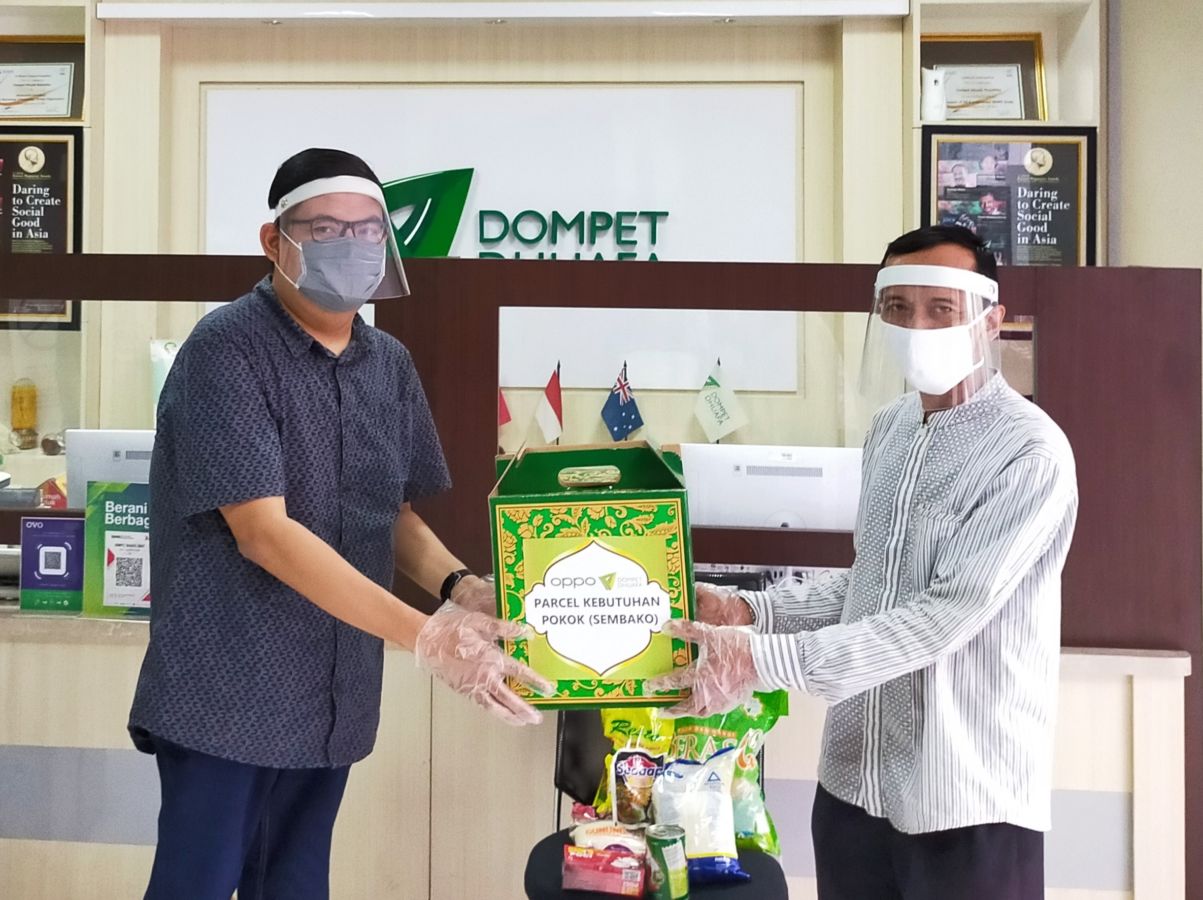 OPPO Serahkan Donasi Terakhir Kampanye #SejernihDepanMata kepada Dompet Dhuafa untuk Masyarakat Terdampak Pandemi