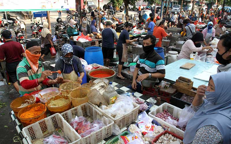 Aturan Kesehatan di Tempat Umum Selama Pandemi. Mulai dari Pasar sampai Restoran, Semua Ada