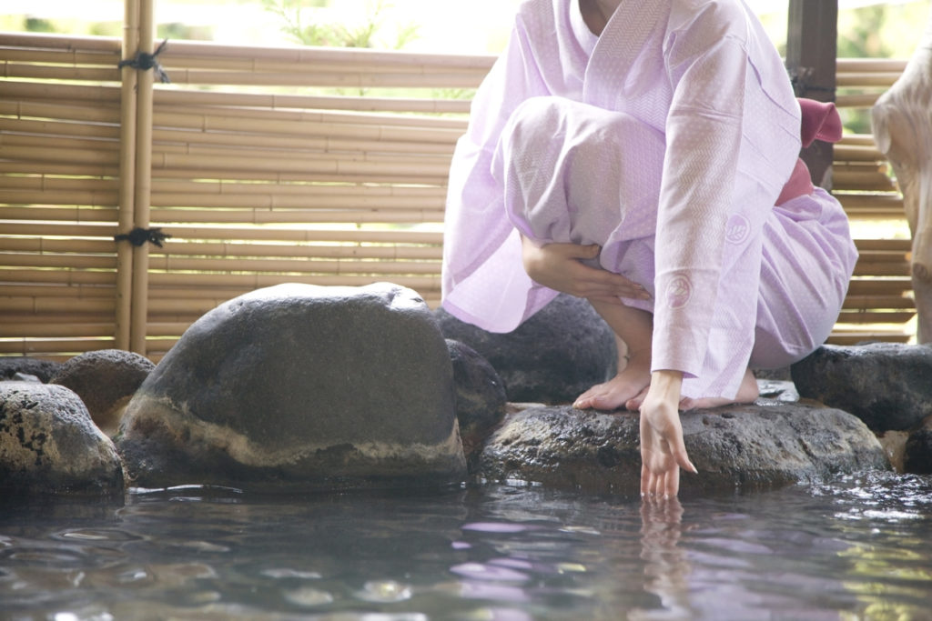 9 Fakta Unik Tentang Budaya Mandi Orang Jepang. Ternyata Beda Banget sama Kebiasaan Kita