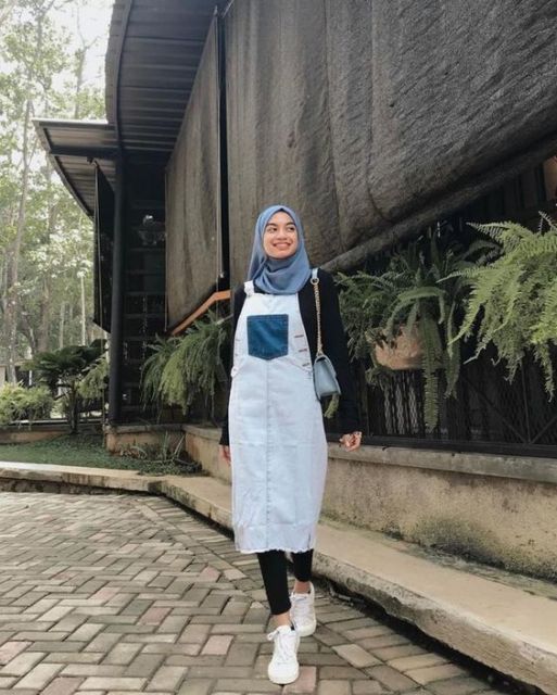 9 Nominasi Dress Hijab Paling Unik Tapi Lucu Buat Dipakai ke Berbagai Acara