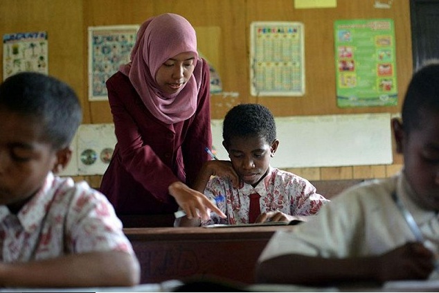 Jadi Guru di Tengah Pandemi Itu Nggak Gampang. Lakukan Hal Ini Untuk Menjaga Nyala Semangat