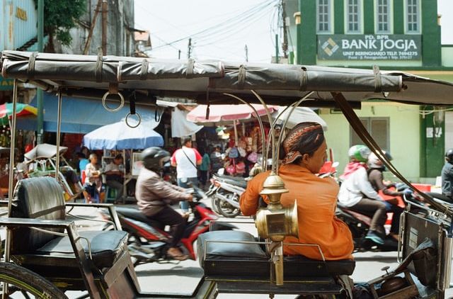 Datang dengan Hati Utuh, Pergi dengan Hati Tinggal Separuh. Begitulah Risiko Jatuh Cinta di Jogja