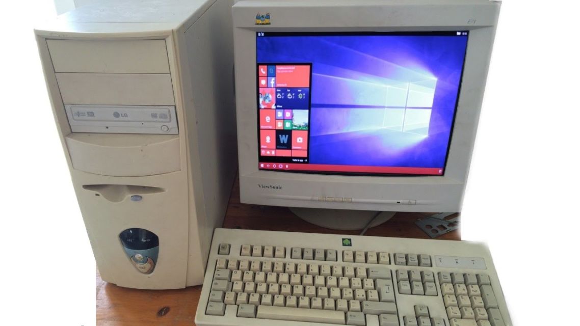 Pernah Rasakan Canggihnya Komputer Tabung Pentium Lawas? Masa Kecilmu Pasti Super Asyik!