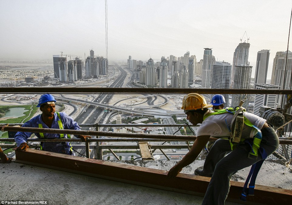 Sisi Kelam di Balik Gemerlap Dubai, Begini 10 Potret Miris Sonapur, Rumah Bagi Ribuan Buruh Migran