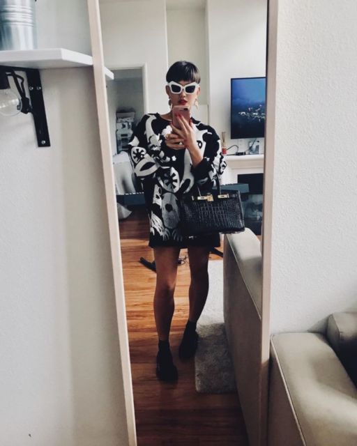 Posting Foto Selfie, Ini Gaya Agnez Mo dengan Model Rambut Terbarunya!