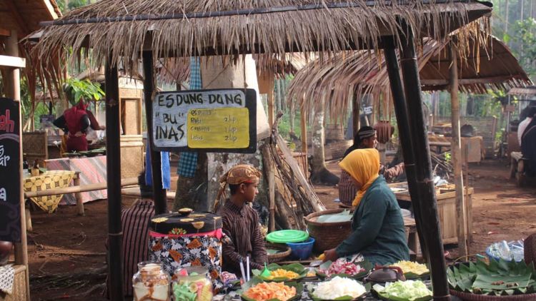 Pasar Kumandang, Pasar Nuansa Kuno di Tengah Hutan Wonosobo