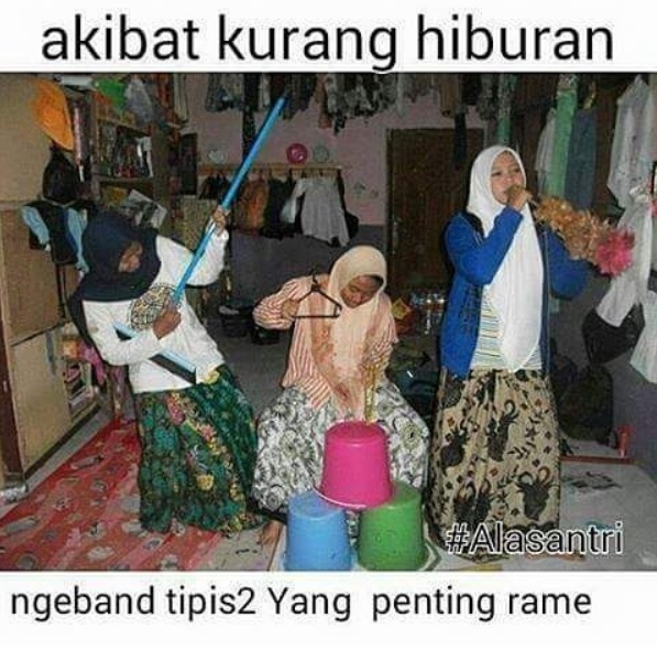 11 Meme Kocak Gambaran Kehidupan Khas Anak Santri. Ternyata Nggak Beda Jauh sama Anak Kosan :D