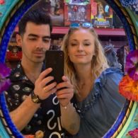 Selamat! Joe Jonas dan Sophie Turner Akhirnya Dikaruniai Anak Pertama. Sosoknya Bikin Penasaran