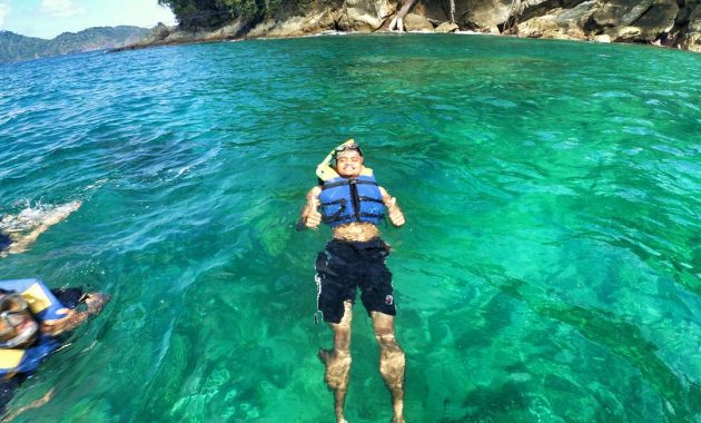 Pantai Bolu-Bolu, Surga Tersembunyi yang Begitu Cantik di Malang. Jadi Bikin Males Pulang!