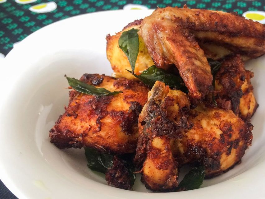 8 Resep Ayam Goreng dari Bumbu Lengkuas Sampai Kecap Pedas. Racikan Ungkepnya Beda Semua