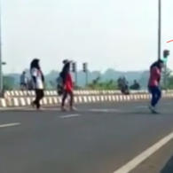 Lagi, 7 Ibu-Ibu Kedapatan Bikin Konten TikTok di Tengah Jalan Tol Pekalongan. Kebelet Viral, Bu?