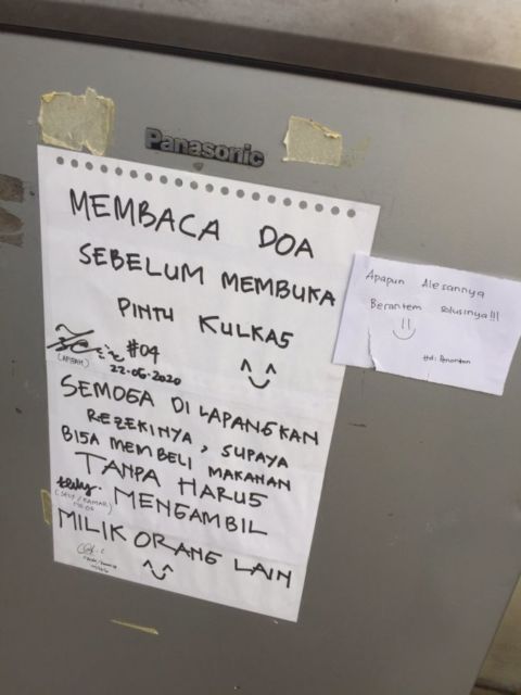 Sindikat Pencurian Makanan di Kulkas Terekam dari 11 Gambar ini. Anak Kosan Pasti Ngakak Bacanya~