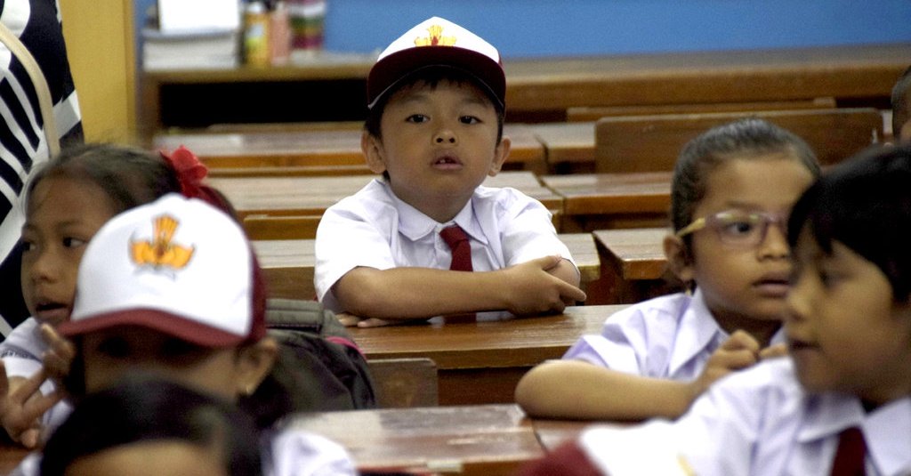 Kelakuan Kocak Anak Sekolah Ketika Masuk Ajaran Baru. Ini nih, yang Bikin Kangen Belajar di Kelas