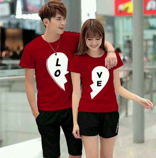 Ironi Tren Kaos Couple yang pernah Dianggap Romantis. Padahal Sekarang mah Nggak Banget :(