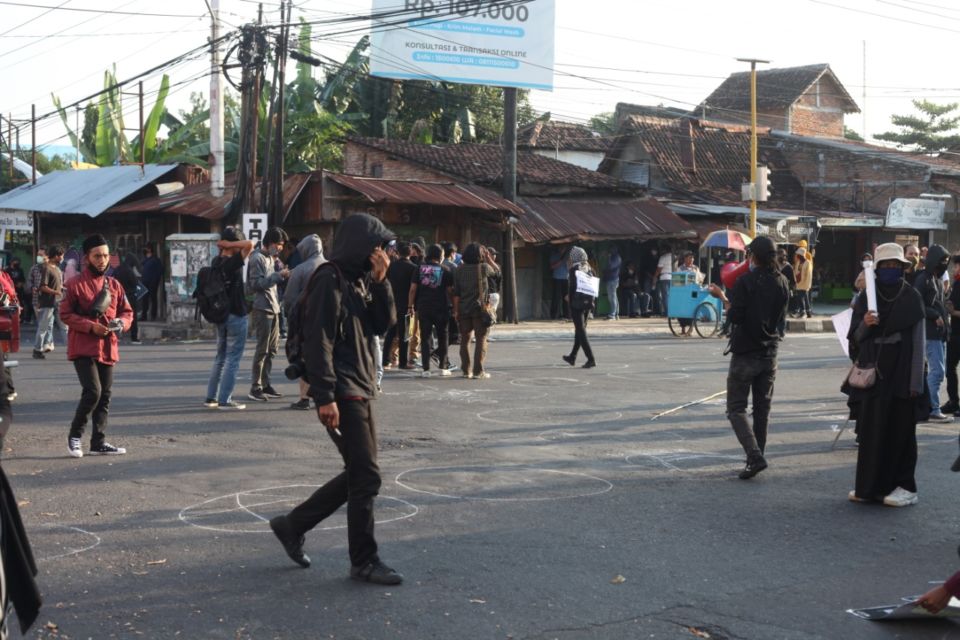 Gejayan Memanggil Kembali Digaungkan, Ratusan Massa Turun ke Jalan dengan Protokol di Tengah Pandemi