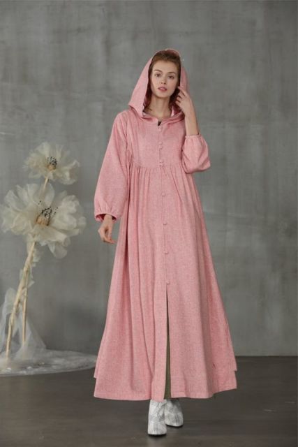 Sama Ademnya dengan Katun, Ini 9 Model Dress Linen Panjang yang Lagi Hits Banget!