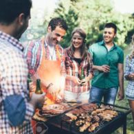 5 Tips Mengadakan Pesta BBQ Asyik dan Seru Bareng Temenmu. Low Budget Juga Pastinya!