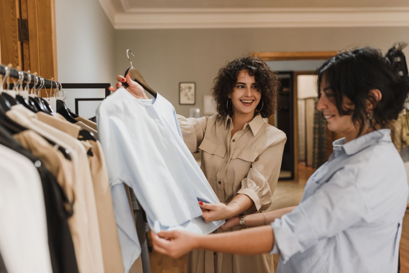 Menjaga Hubungan Pertemanan dengan Cara Mendukung Bisnis. Ingat, Jualan Teman Itu Bukan Sedekah!